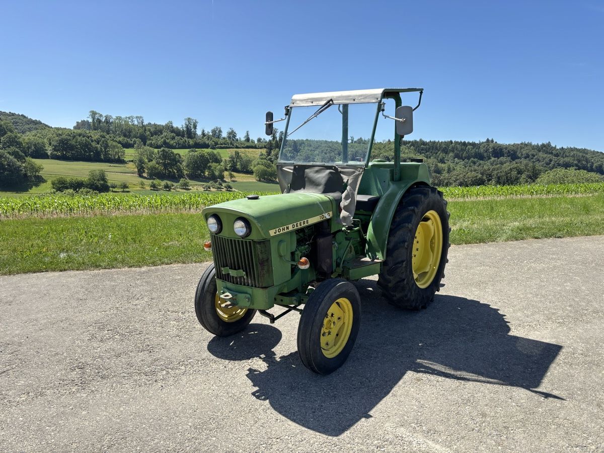 John Deere Trattori: Traktor John Deere 1020 VU / Schmalspur – Usato da Courgevaux venduto da Querly 1