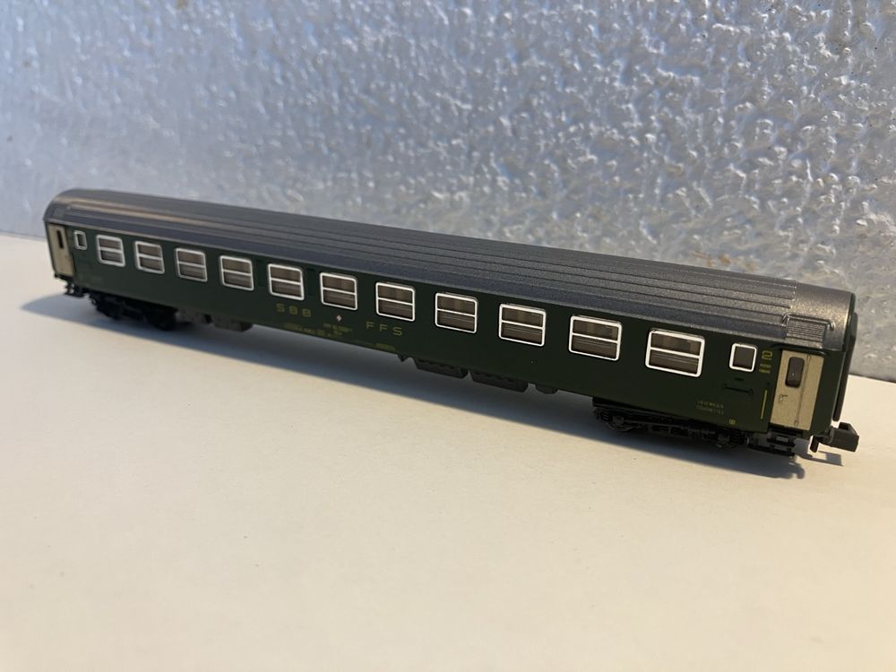 Voiture voyageur 2nd classe verte B4ym(b)-51 TRIX 23166 - DB - HO 1/87 - EP III