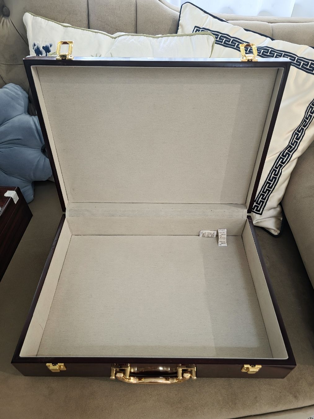 Valigie: 2 Elegante Holzkassette/Besteckkoffer neu – Nuovo e nell'imballaggio originale da Bassersdorf venduto da Sanjam_s 2