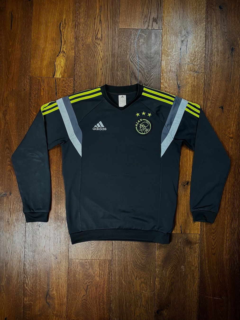 Adidas Maglioni & Felpe: Ajax Sweatshirt von Adidas – Nuovo (secondo la descrizione) da Lindau venduto da KT_Vintage