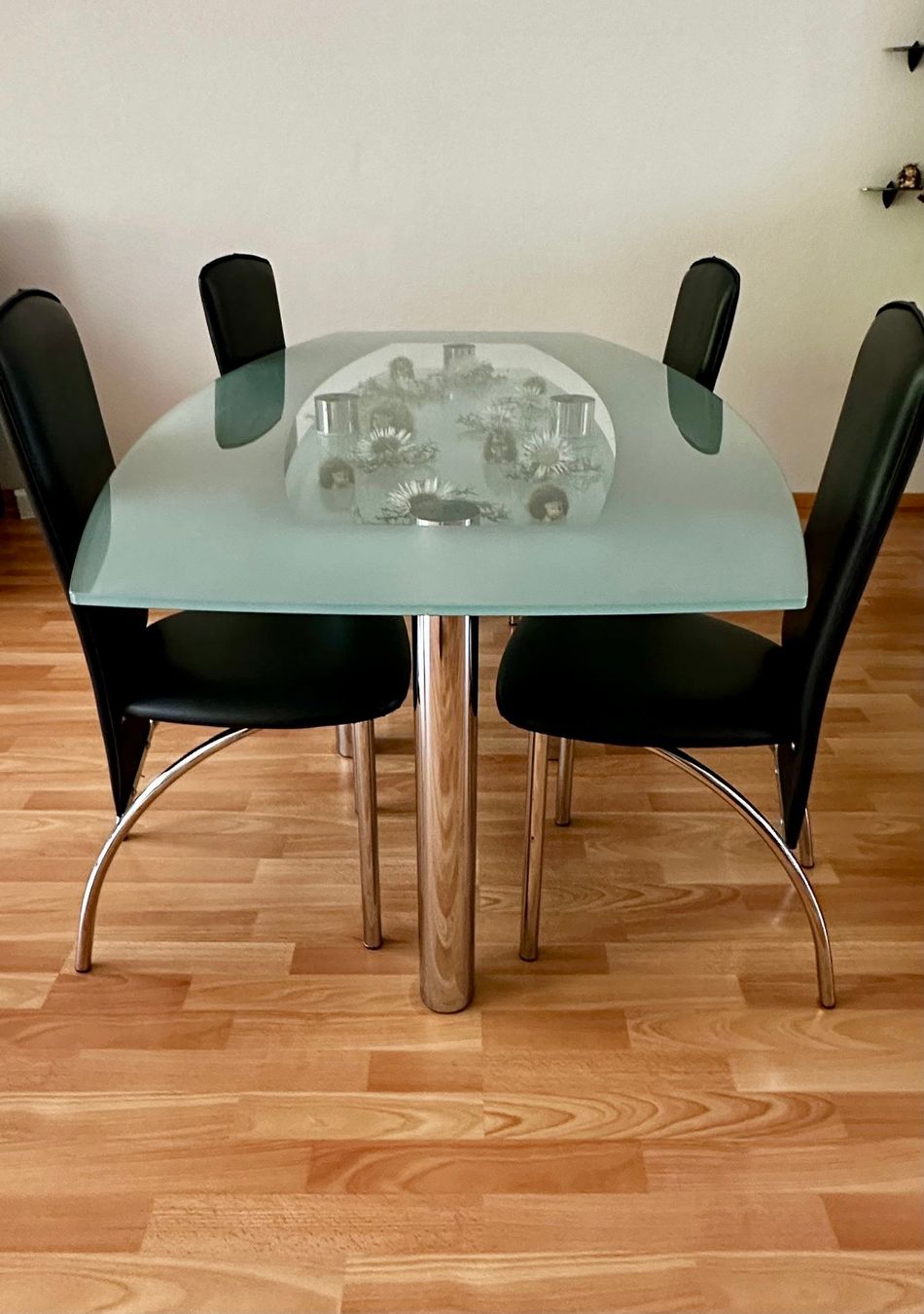 Tables: Glastisch (Bootsform) – D'occasion à Obernau par Pi100