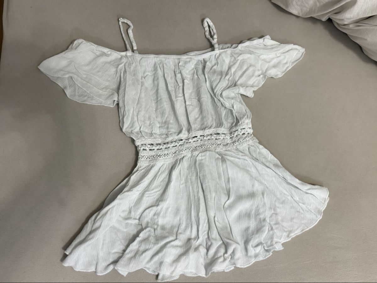 Top: Top weiss Off-Shoulder mit Spitzenbund - Grösse S – Usato da Oberhofen Thun'see venduto da ClaudiaKelesh 1