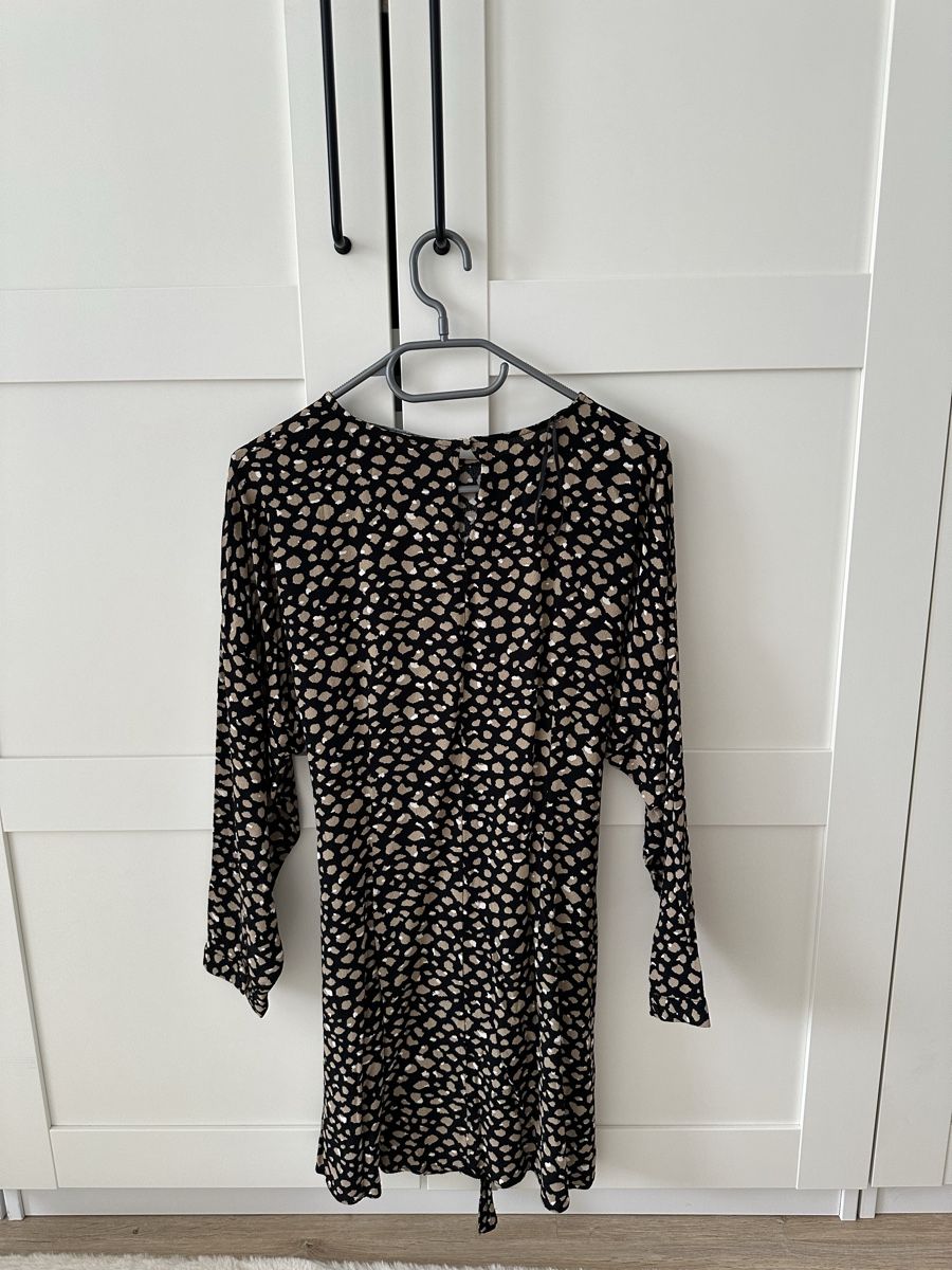 Zara Vestiti: Zara langarm Kleid Grösse M – Usato da Wangen SZ venduto da anj_wqs5