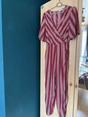 Combinaison à rayures rouge et blanc taille 36