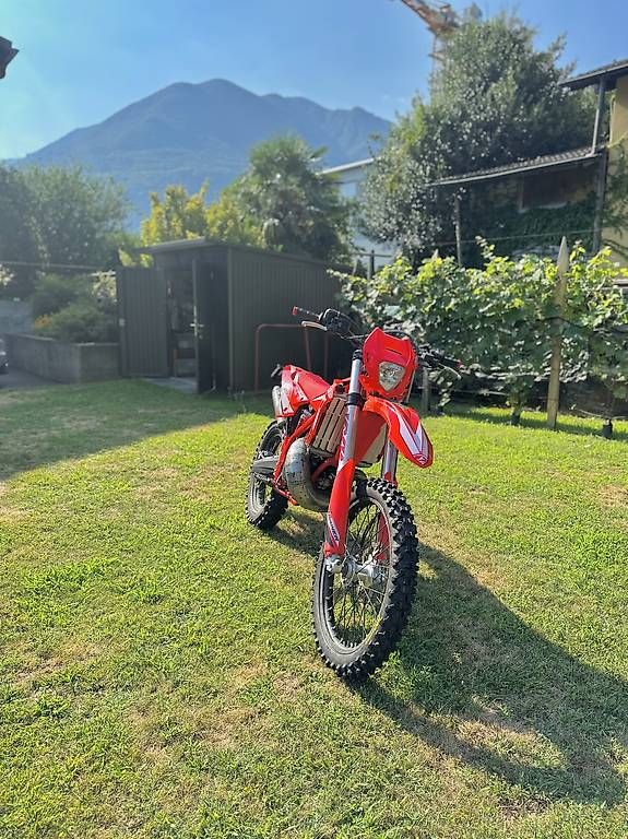 Enduro: Beta 300 2T – D'occasion à Gorduno par lia_mb7n 2