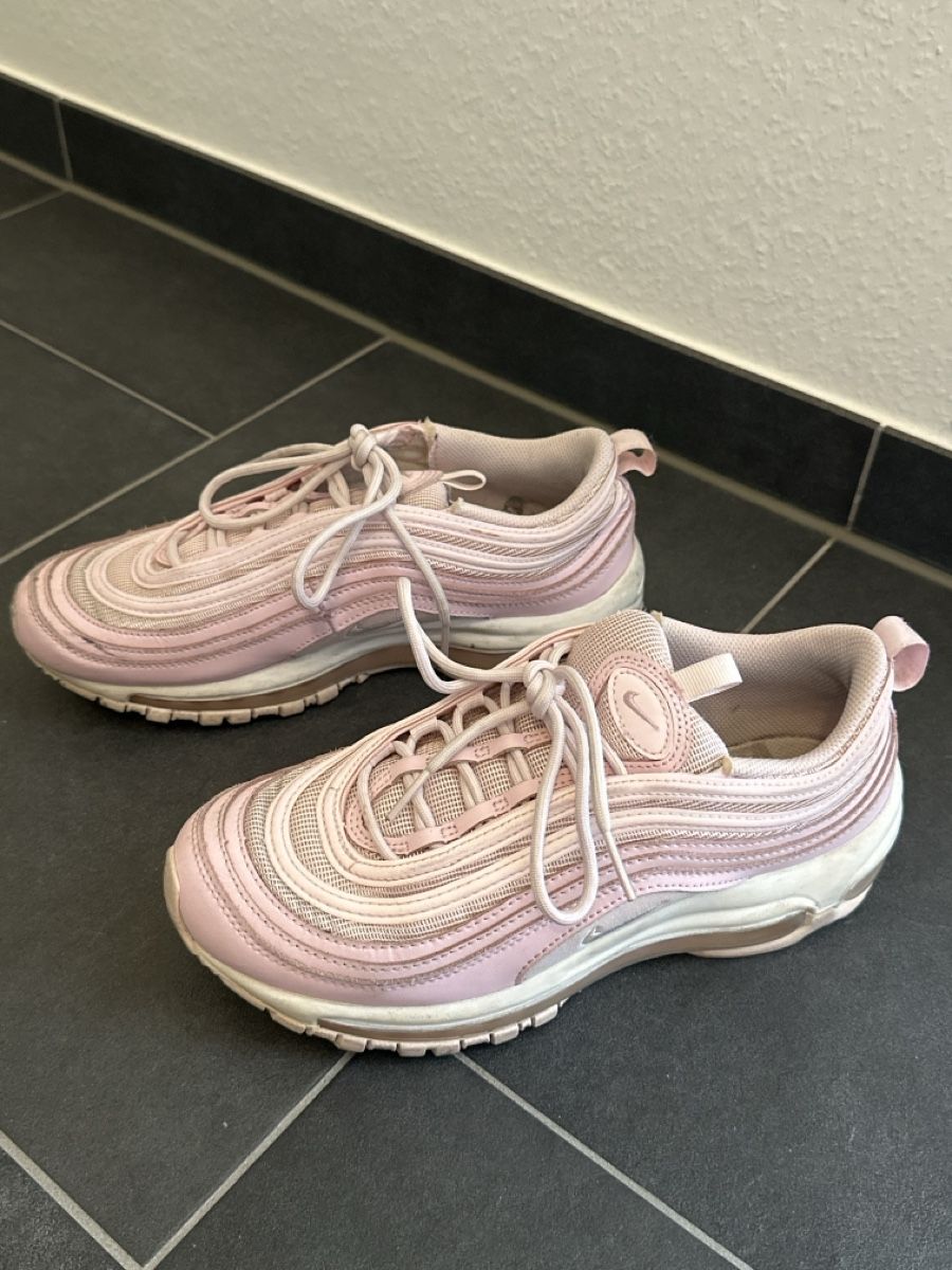 Nike Damenschuhe: Nike Air Max 97 Turnschuhe Pink – Gebraucht aus Basel von jane_2h95