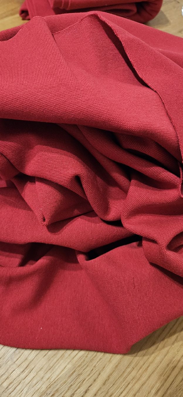 Stoffe: jersey tubulaire rouge 98cmx77cm – Neu (gemäss Beschreibung) aus Carouge GE von Lea000 2