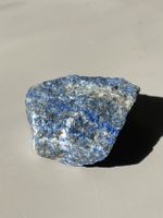 Lapislazuli-Rohstein
