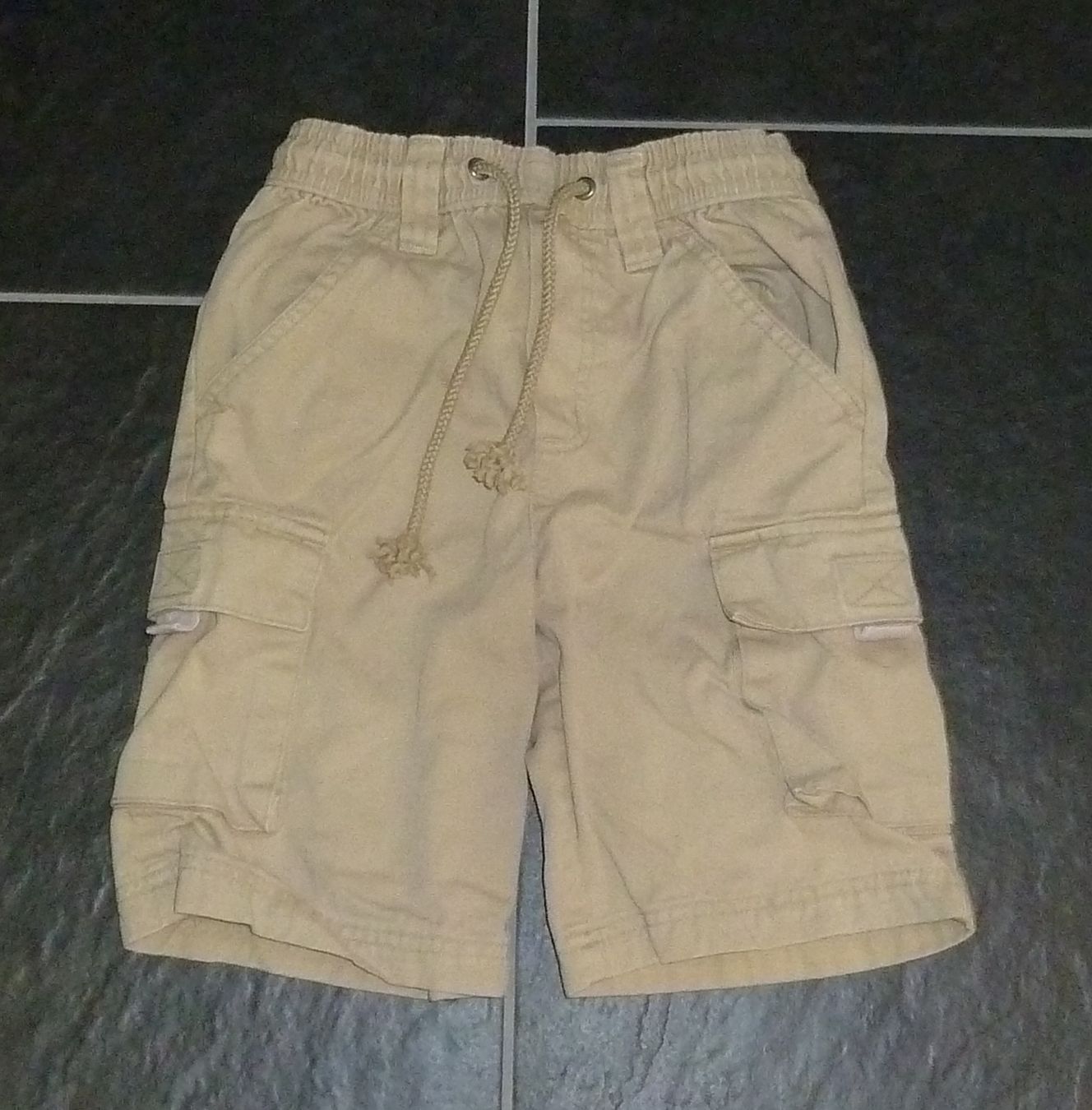C&A Pantalons: Gr. 116 Bermudas von C&A – D'occasion à Wagenhausen par Svema