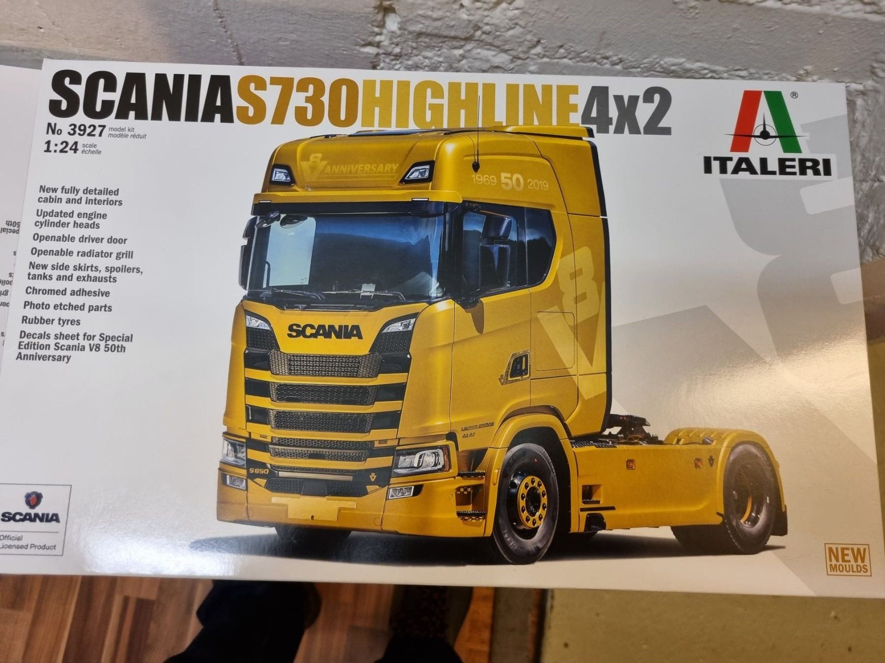 Italeri Kit di modellismo & Modellini statici: Scania S730 Highline 4x2 – Nuovo e nell'imballaggio originale da Wettingen venduto da Mmarb