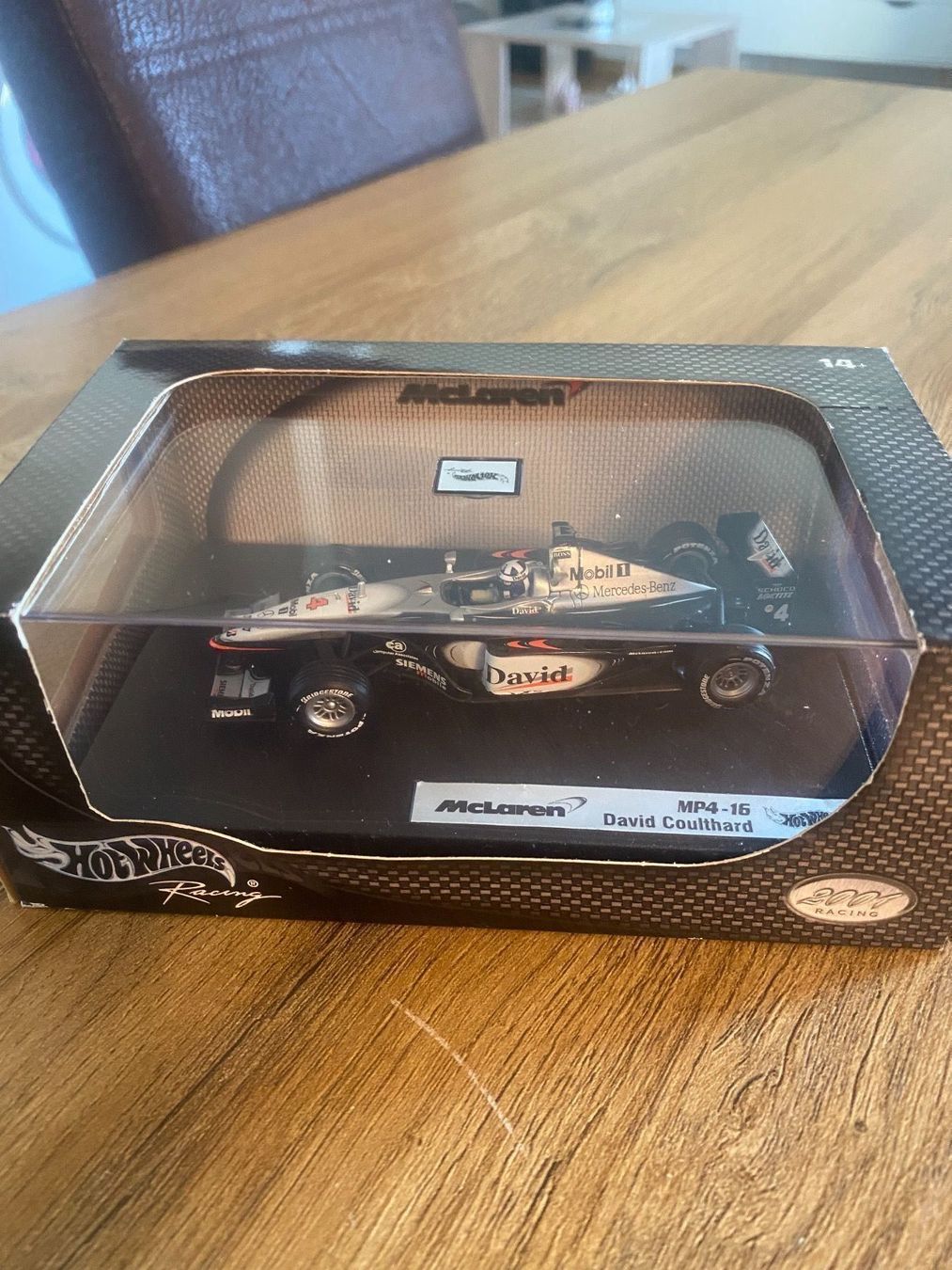 Mclaren Modellini d'auto: 1/43e MCLAREN MP4-16 de 2001 – Nuovo e nell'imballaggio originale da Châtelaine venduto da yves017 1