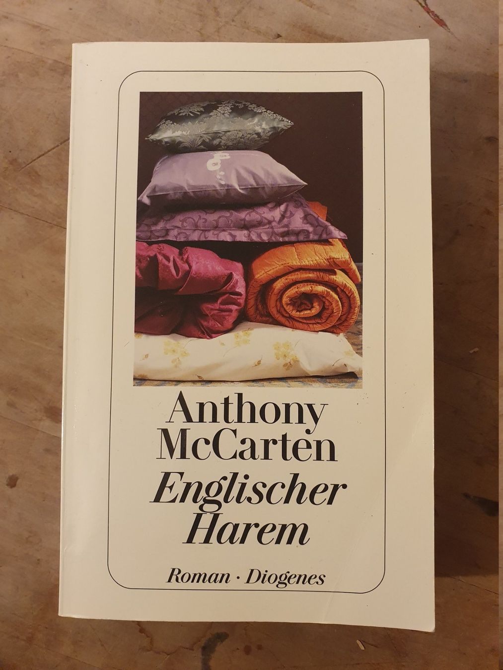 Libri: Englischer Harem Anthony McCarten Diogenes – Usato da Zürich venduto da loosebone