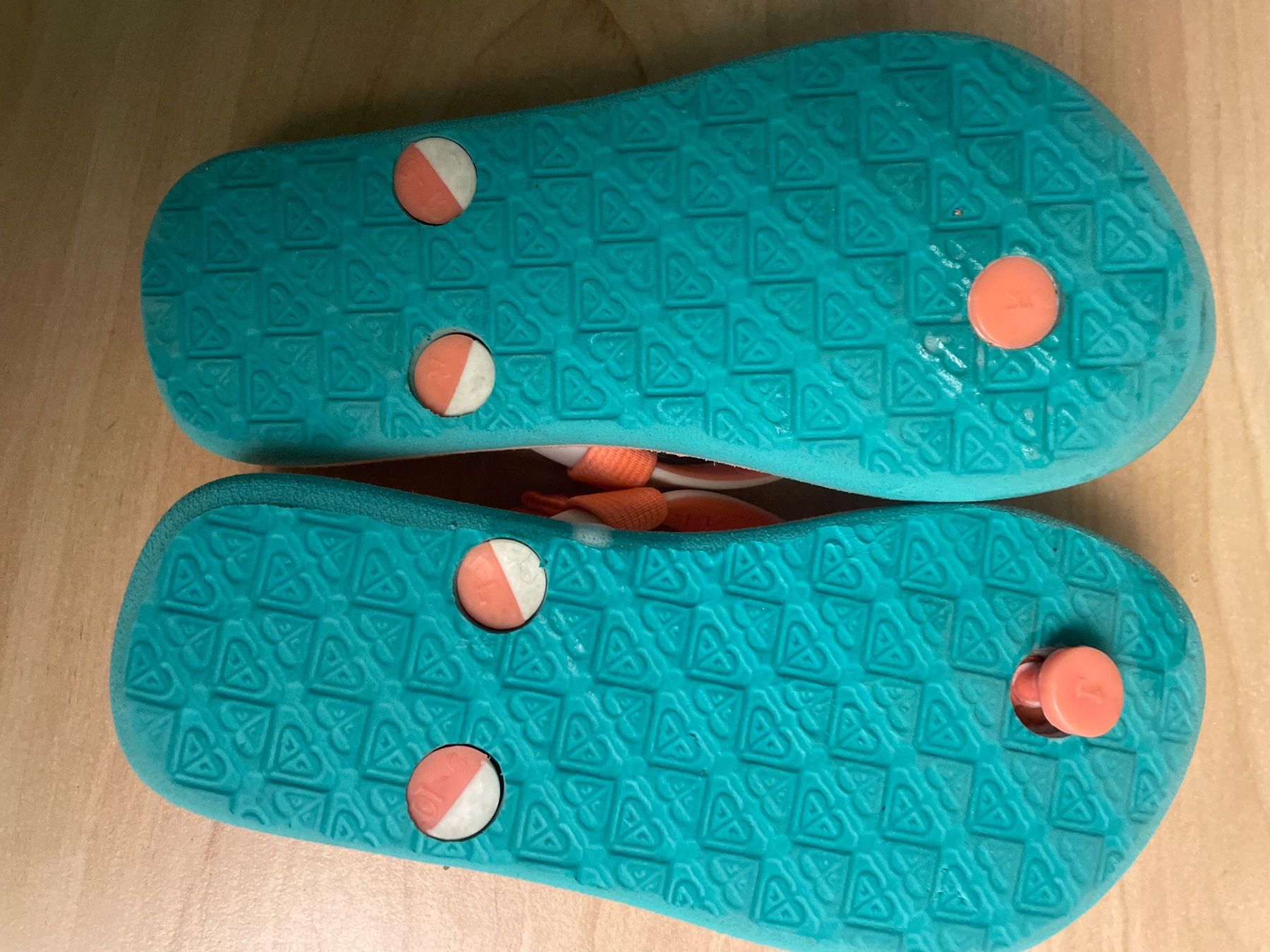 Roxy Scarpe per ragazze: Süsse Roxy Flip Flops Gr. 28/29 – Usato da Obergerlafingen venduto da cabo4 1