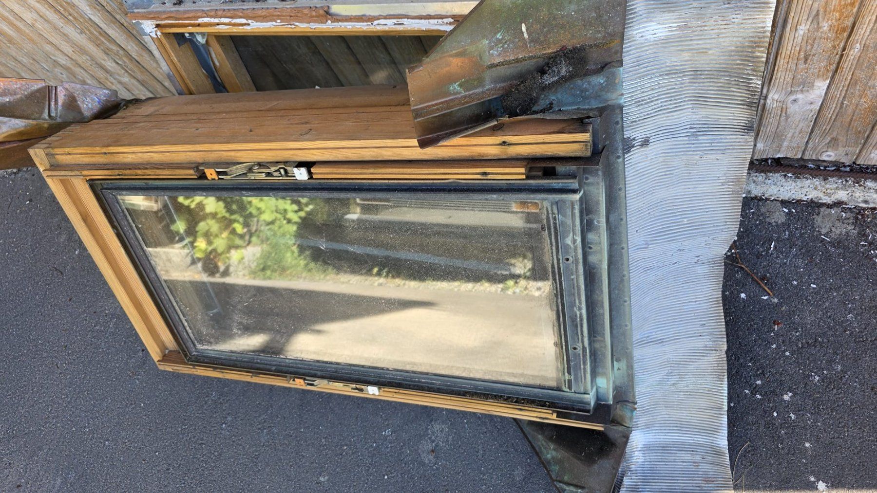 Fenster: 3 Dachfenster mit Eindeckrahmen / Dachfenster Holz – Gebraucht aus Unterägeri von mar_6mls