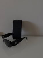 Sonnenbrille PRADA schwarz mit Etui guter Zustand