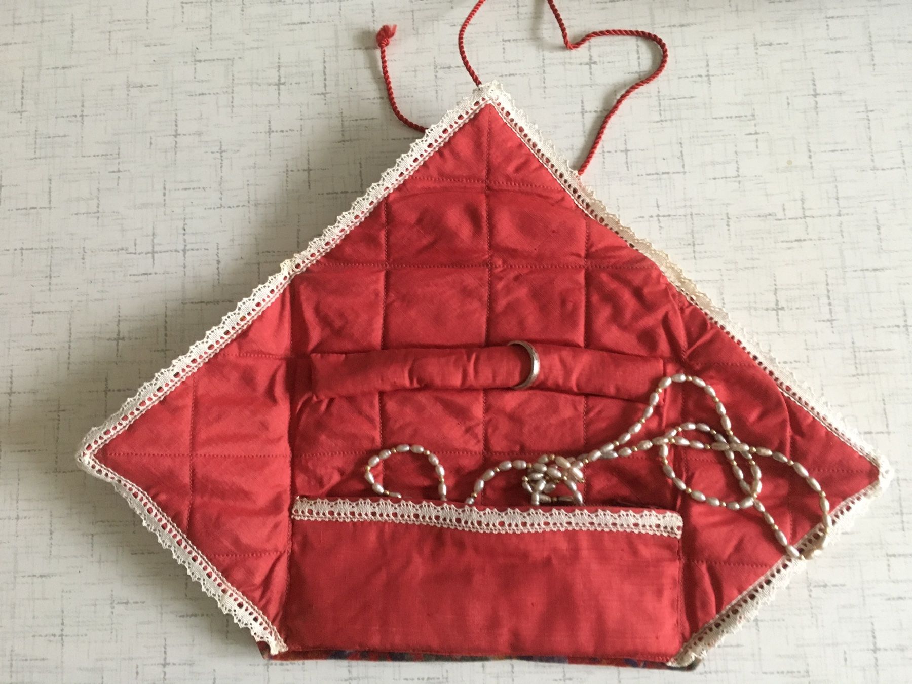 Portagioie: Etui, Rolle für Schmuck – Nuovo (secondo la descrizione) da Lyss venduto da Punktum01