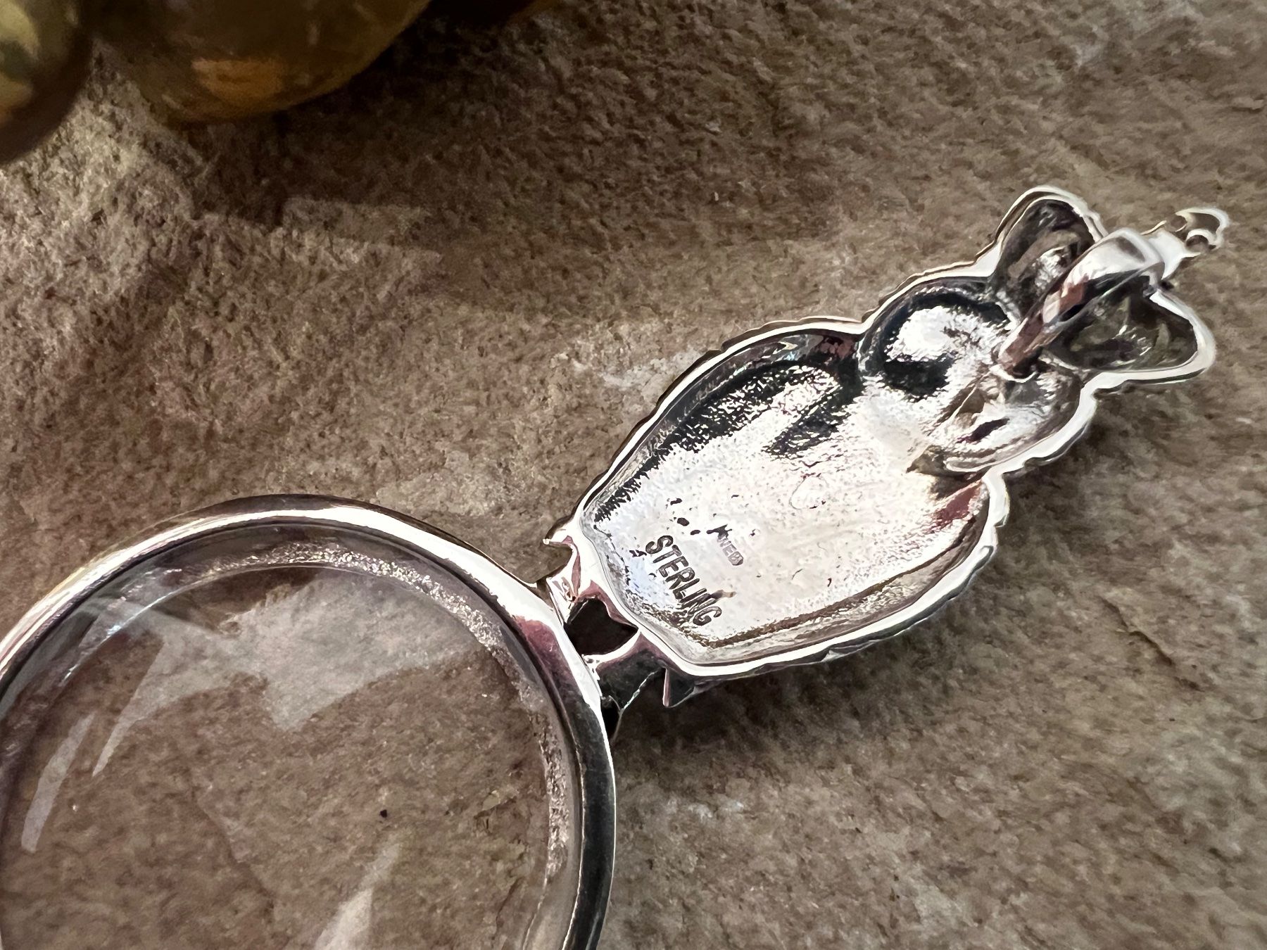 Ciondoli: Anhänger Lupe Eule Uhu mit Krone Sterling Silver 925 – Nuovo (secondo la descrizione) da Bern venduto da Jiffy 3
