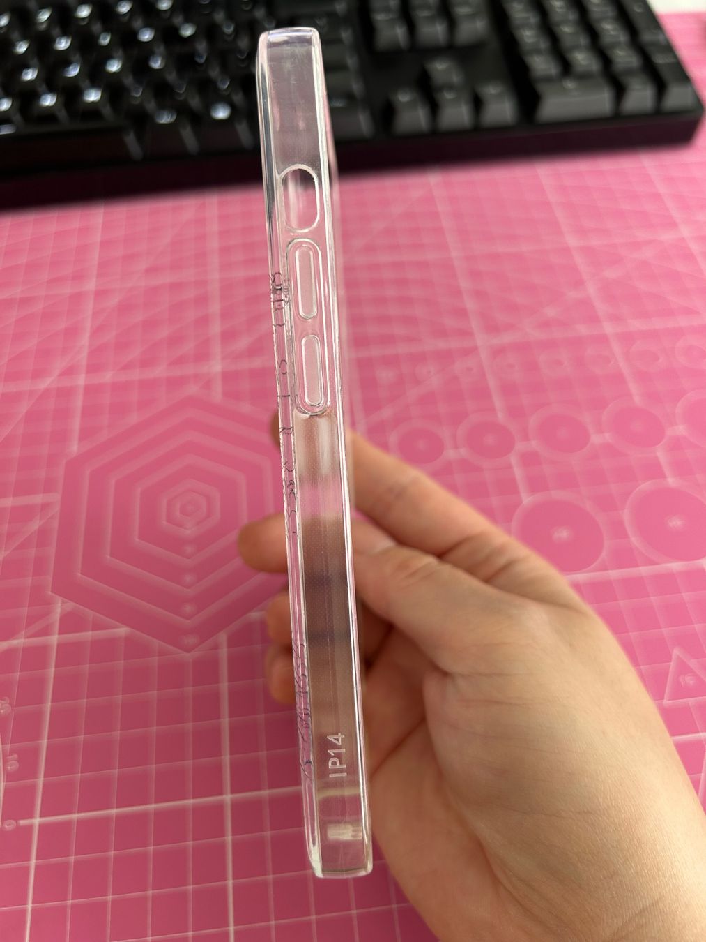 Apple Covers & Schutzfolien: iPhone 14 phone case - NEW! – Neu und originalverpackt aus Basel von lau_982w 3