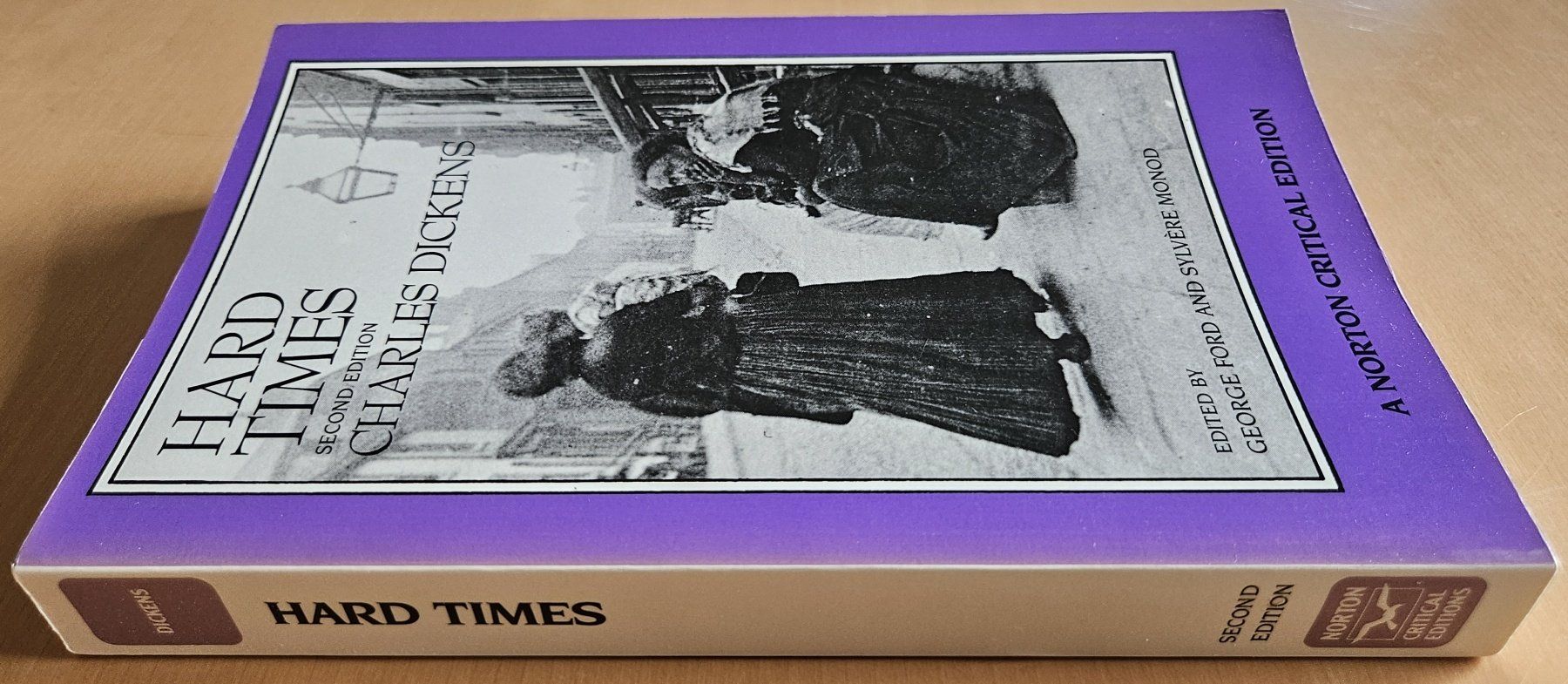 Libri: Charles Dickens: Hard Times – Usato da Schaffhausen venduto da brickenthusiast 1