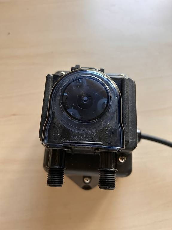 Pumpen & Teile: Mini pompe Stenner Econ VX réglable – Gebraucht aus Neuchâtel von zib_lzs8