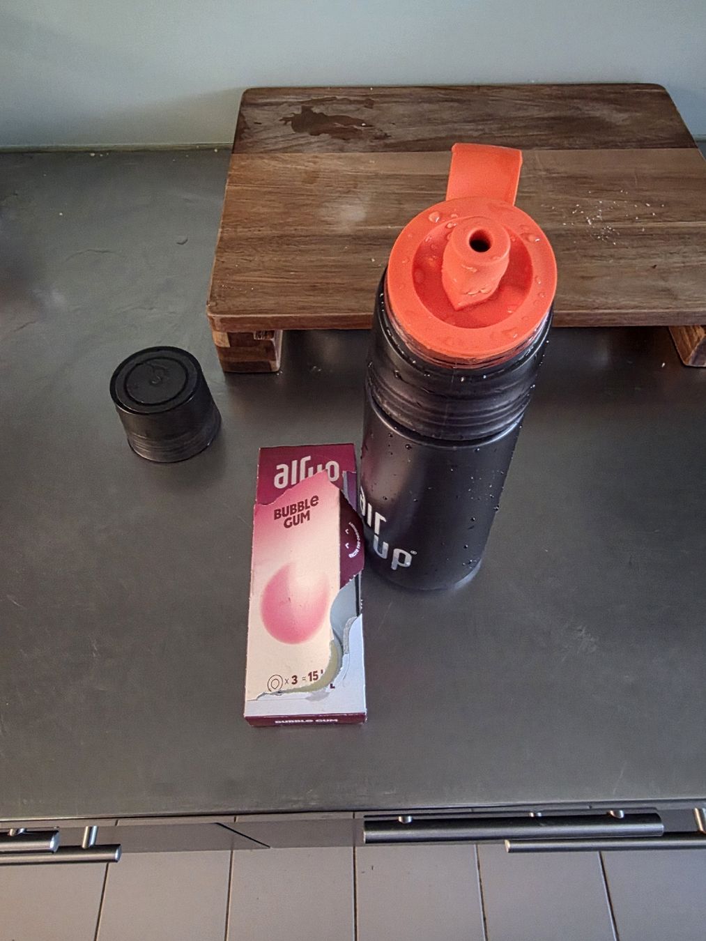 Air Up Borracce & Thermos: Air Up Trinkflasche schwarz mit 1 Pod – Usato da Brüttisellen venduto da Miralaurea