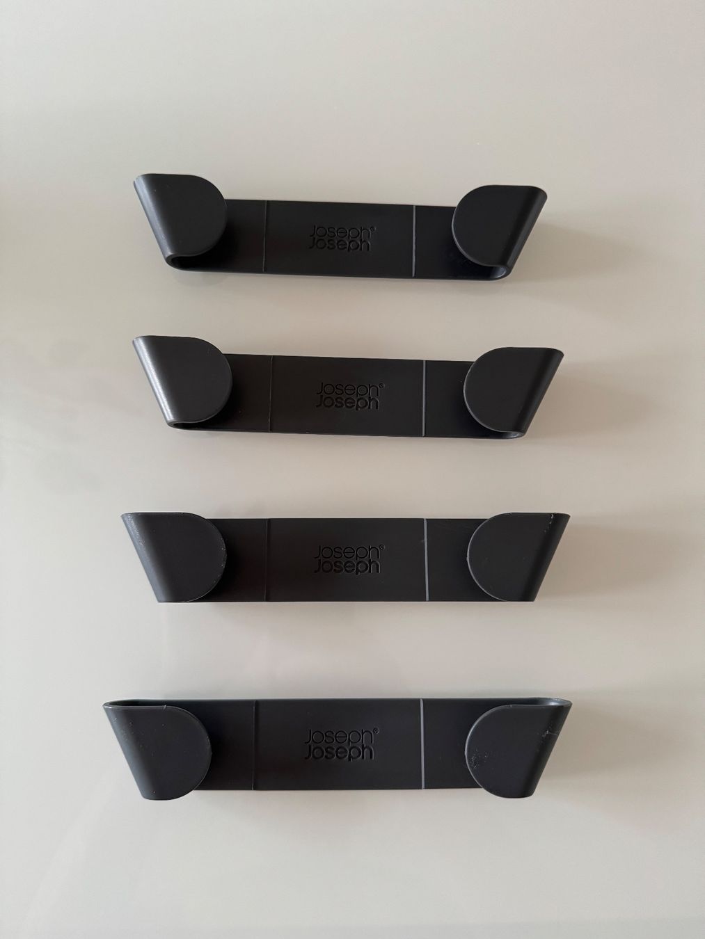 Supporti a parete: 4 x Cupboard Store Joseph Joseph – Nuovo (secondo la descrizione) da Zürich venduto da dodoL84