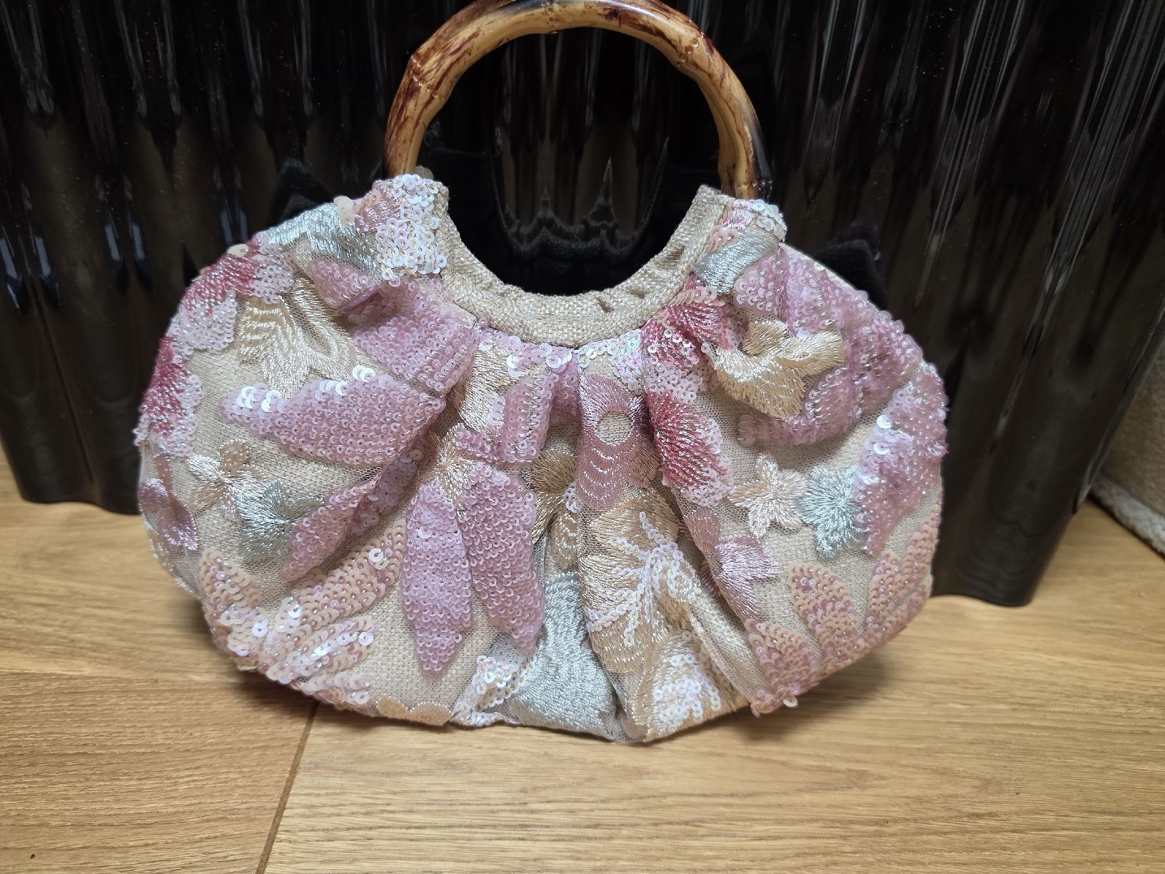 Borse da donna: Handtasche mit Bambus Griff – Nuovo (secondo la descrizione) da Kefikon TG venduto da Livline