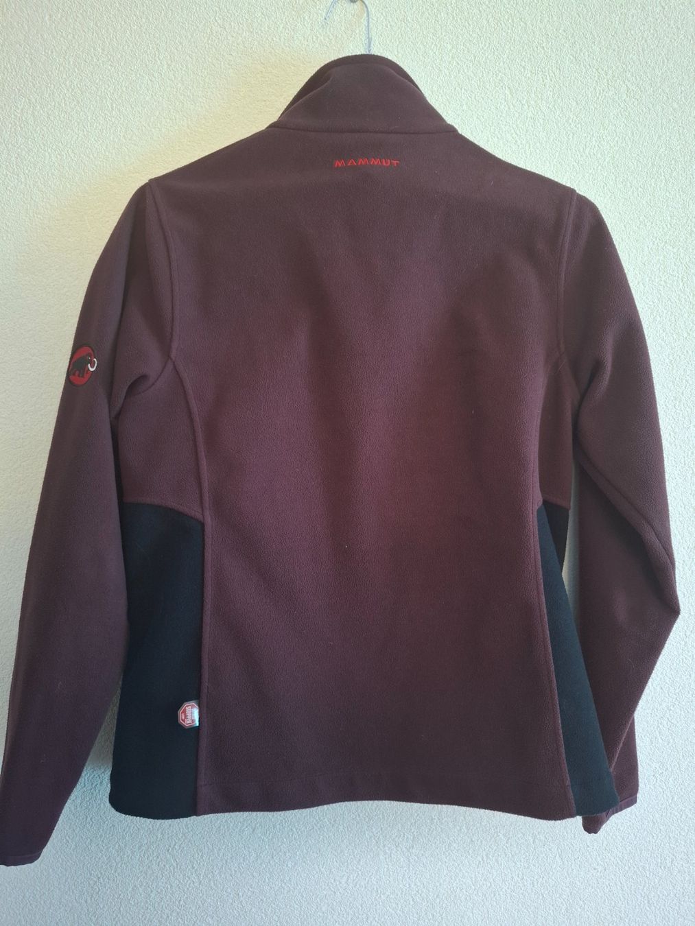 Mammut Giacche: Mammut Windstopper Damenjacke, Größe M – Usato da Yvonand venduto da Ladew 1