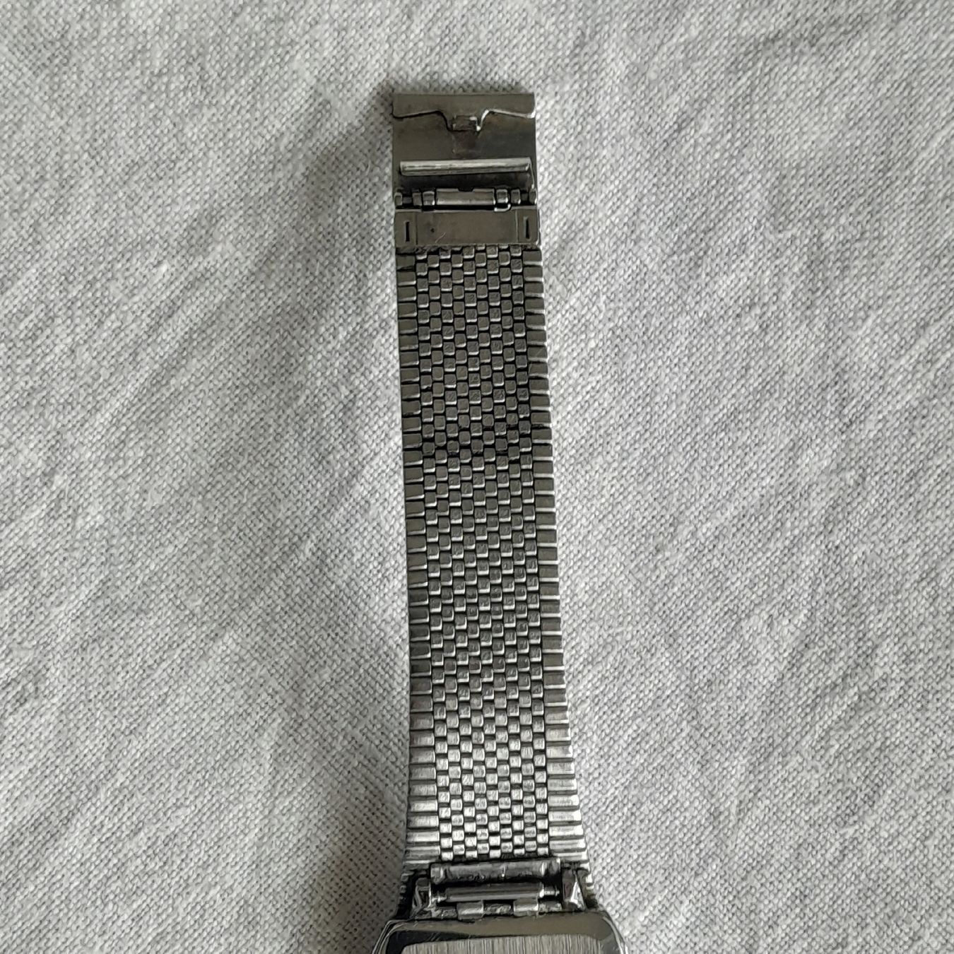 Casio Orologi: Casio Vintage Analog/Digital-Uhr, läuft – Usato da Knutwil venduto da Kompex 3