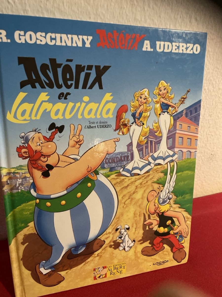 Fumetti: Astérix et la traviata – Nuovo (secondo la descrizione) da Dübendorf venduto da fel_cxq9