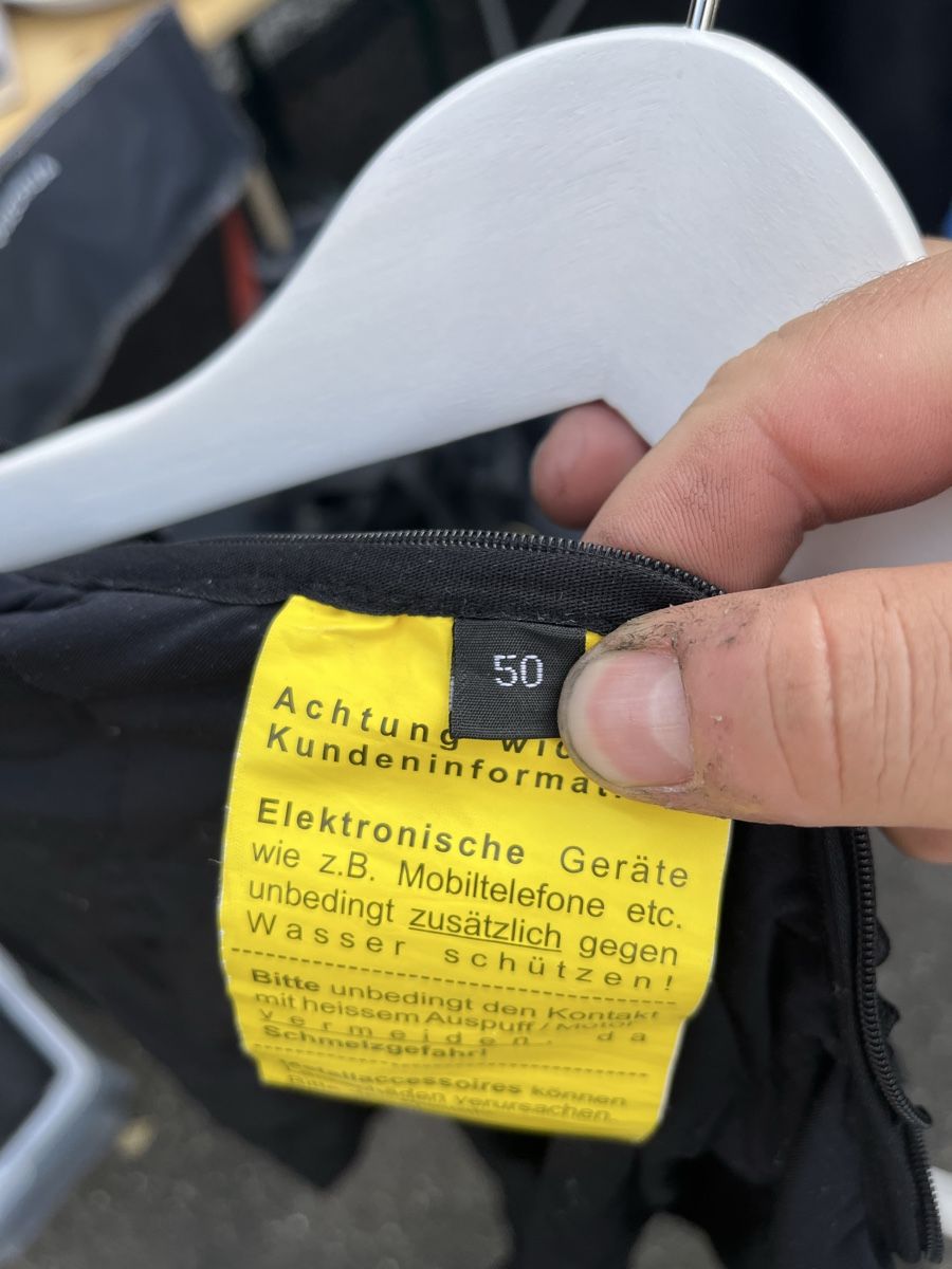 Vanucci Lotti di vestiti: Motorradkombi Vanucci Racing Line  – Usato da Allschwil venduto da Gabi745i 6