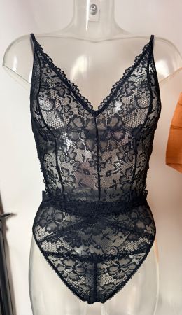 SAVAGE-X-FENTY, Spitzen-Body, Grösse S, Farbe Schwarz