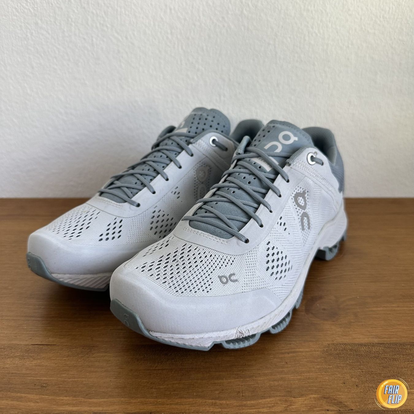 On Scarpe da donna: On Cloudsurfer Damen-Laufschuhe Gr. 38.5 – Usato da Luzern venduto da fairflip
