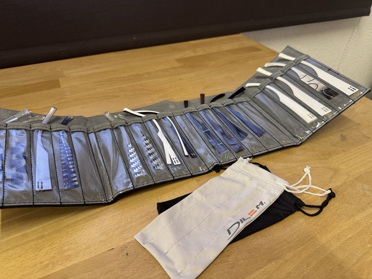 Dilem Occhiali & Lenti: Dilem Brillenbügel mit Etui – Usato da Landquart venduto da aviation3000 5