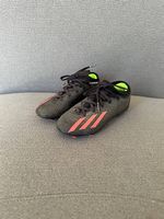 Chaussures foot 33