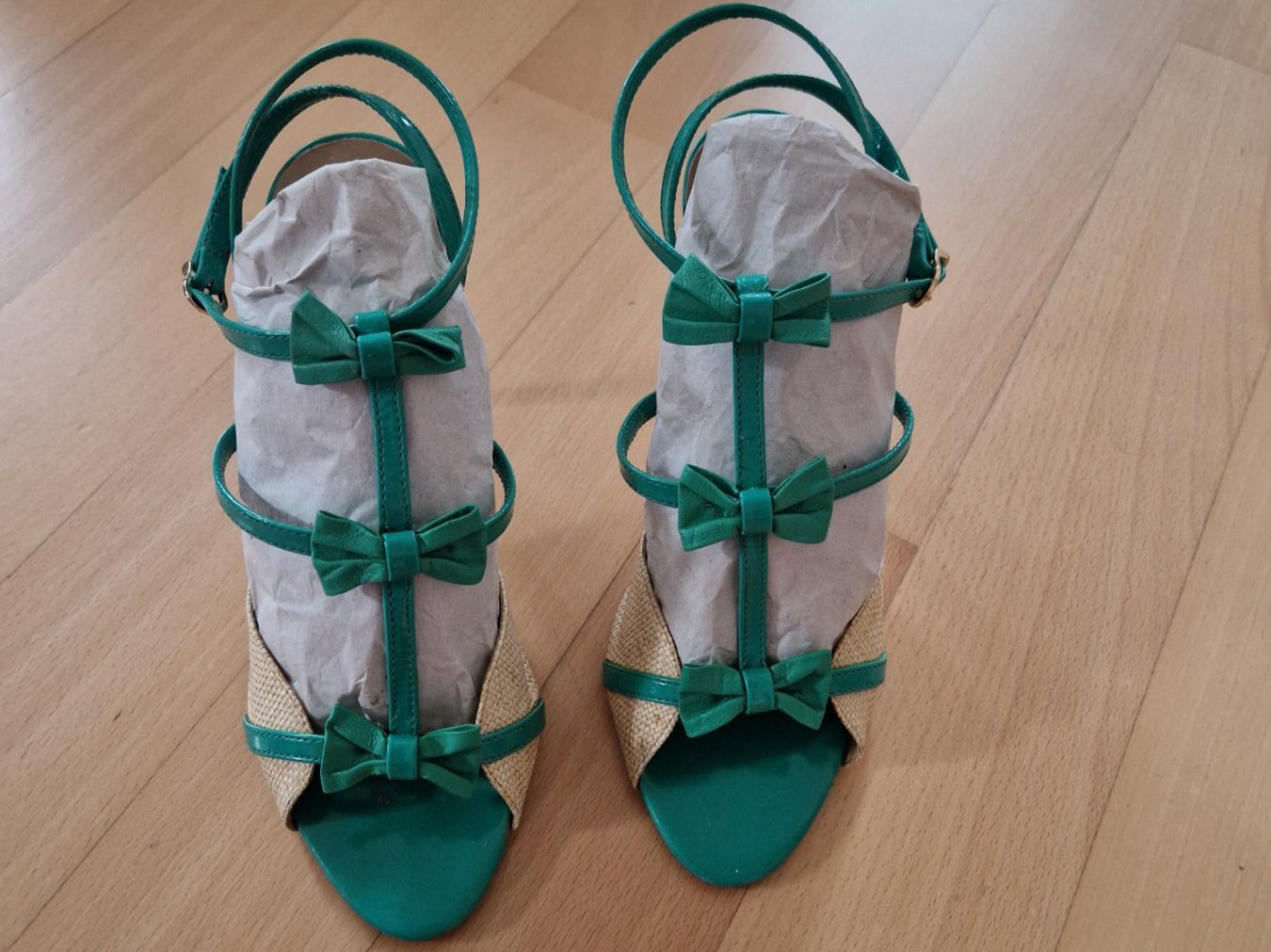 Scarpe da donna: Sandale – Usato da Zürich venduto da Ana_440 1