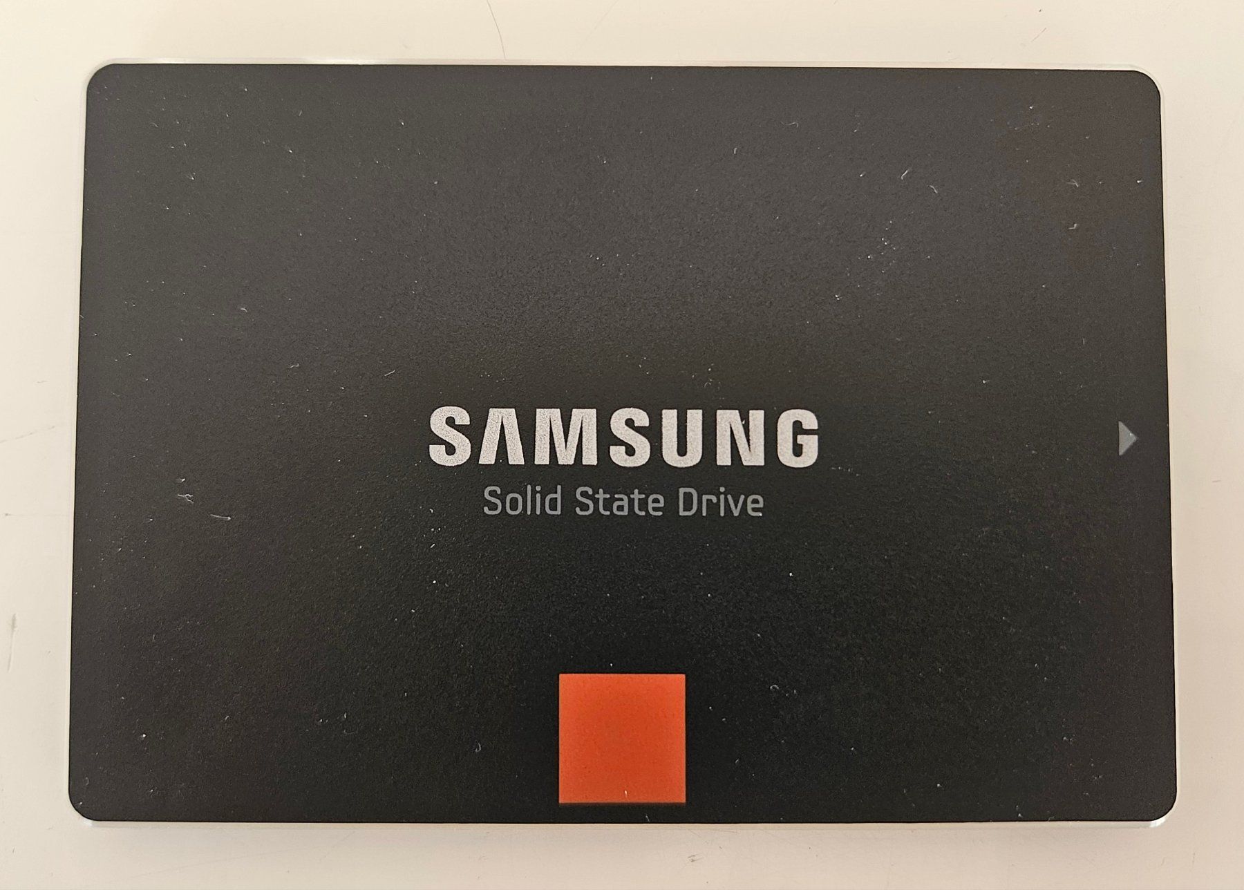 Samsung Dischi rigidi: SSD 256GB Samsung 860 PRO – Usato da Lausanne venduto da FamilleCool 2