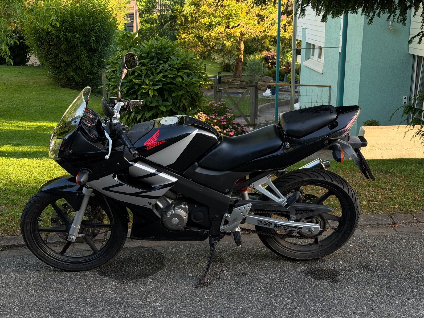 Honda Strada: HONDA CBR 125 R – Usato da Hombrechtikon venduto da bai_lvk6
