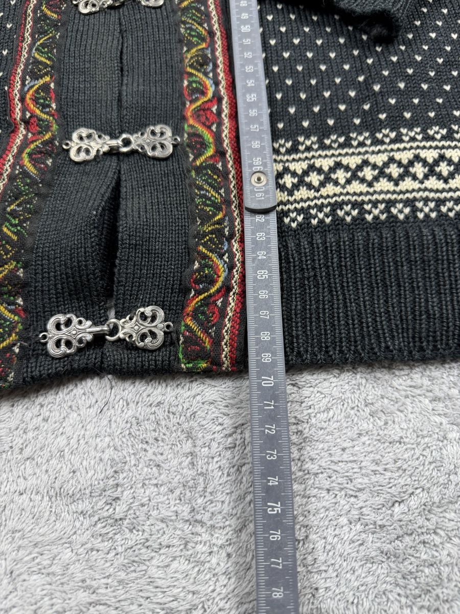 Maglioni & Felpe: Vintage sweater  – Usato da Erlinsbach SO venduto da TogaResell 4