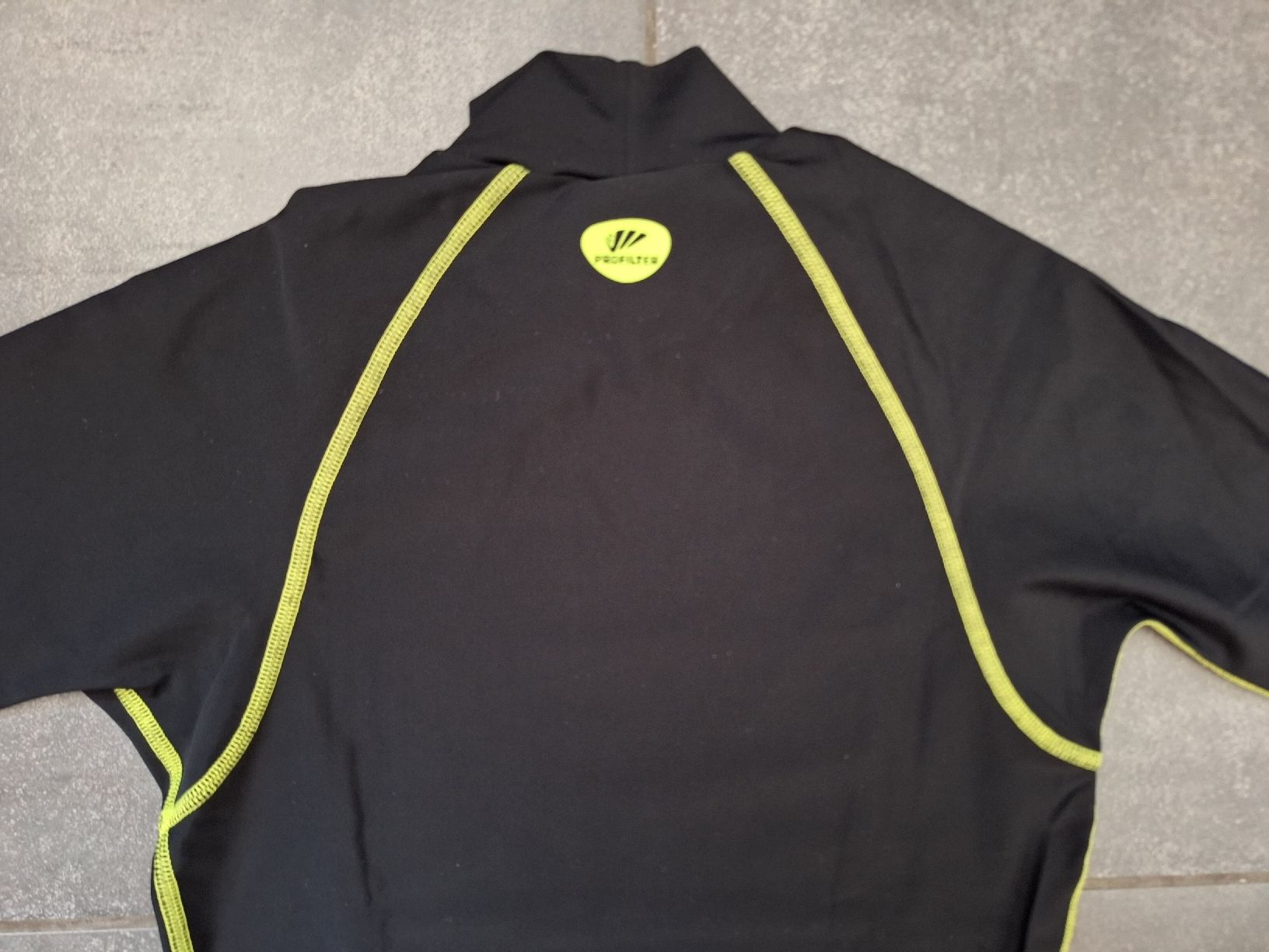T-shirt: UV-Shirt, XS von Decathlon – Usato da St.Gallen venduto da dajo0809 3