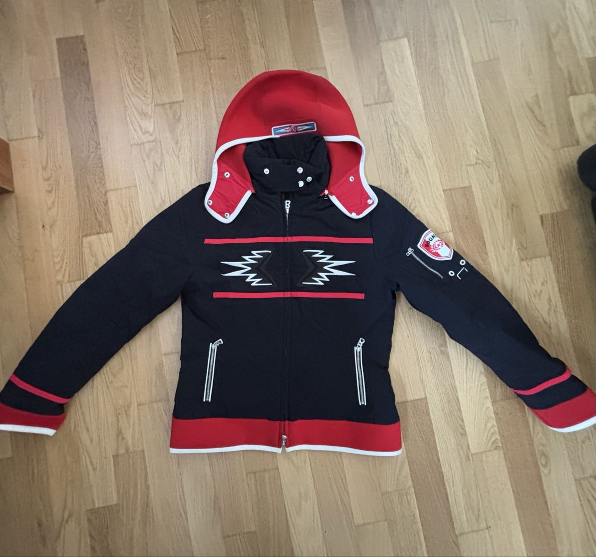 Bogner Giacche: Bogner Jacke Gr.40, Silber Hardware, Rot/Schwarz, Winter – Usato da Jona venduto da FashionQueen2306