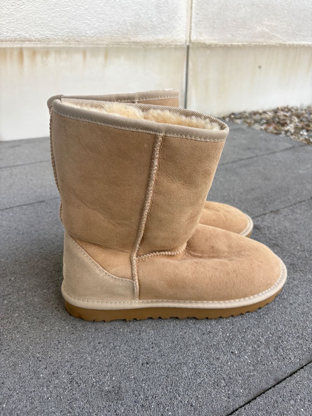 Ugg Chaussures femmes: UGG Winterstiefel Damen – Neuf (Voir description) à Zürich par grace_li 1