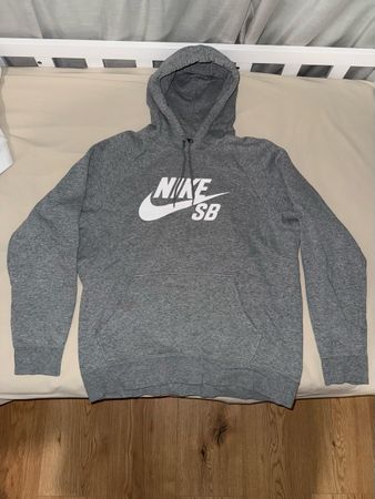 Nike SB Kapuzenpullover grau Grösse L