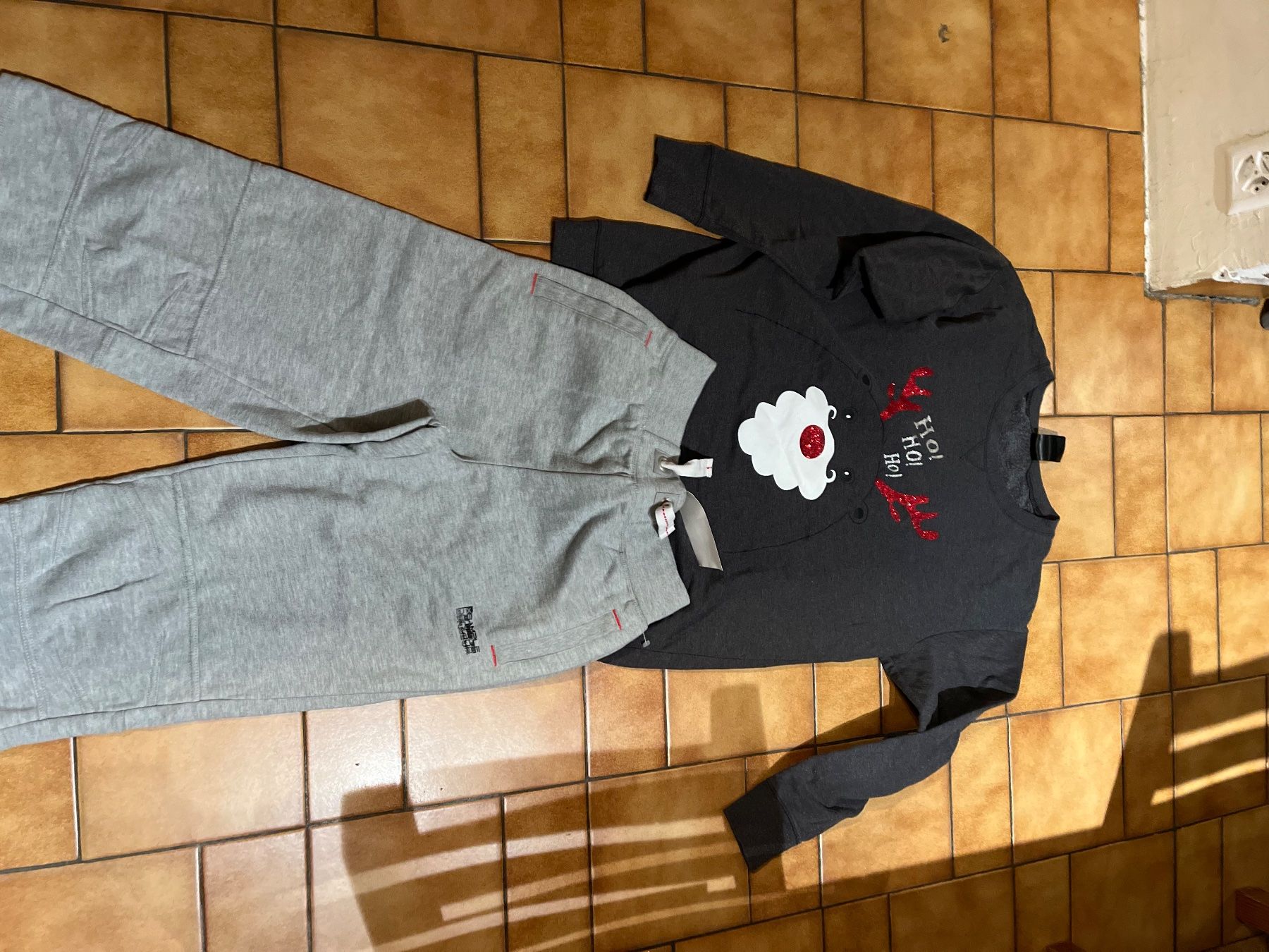 Lotti di vestiti: Lot 6 habits Taille S maman – Nuovo (secondo la descrizione) da Veyrier venduto da kimedovapa 1