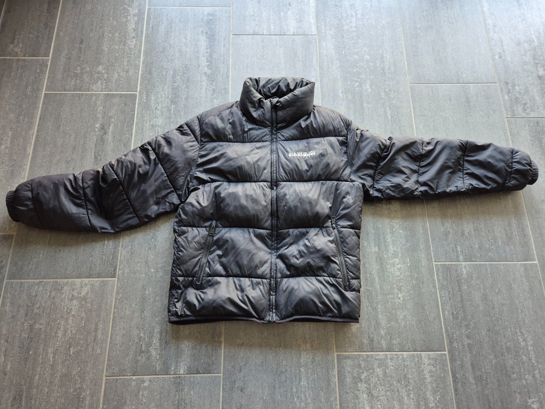 Napapijri Giacche: Winterjacke Napapijri, schwarz, Grösse M – Usato da Otelfingen venduto da alles-ab-einem-Fr. 1