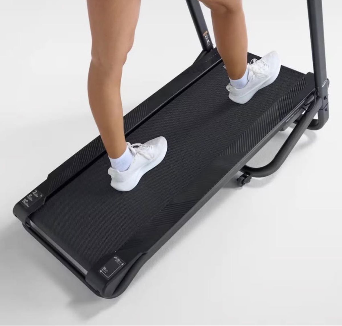 Decathlon Hometrainer: Tapis de marche pliable  – Nuovo (secondo la descrizione) da Geneveys-Coffrane venduto da der_9ktt 4