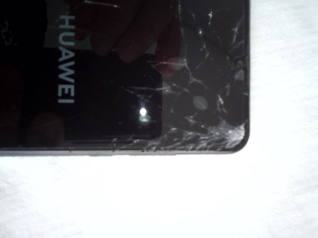 Telefoni cellulari / Smartphones: Handy Huawei P Smart 2019 – Difettoso da Kreuzlingen venduto da Emiggsx450 1