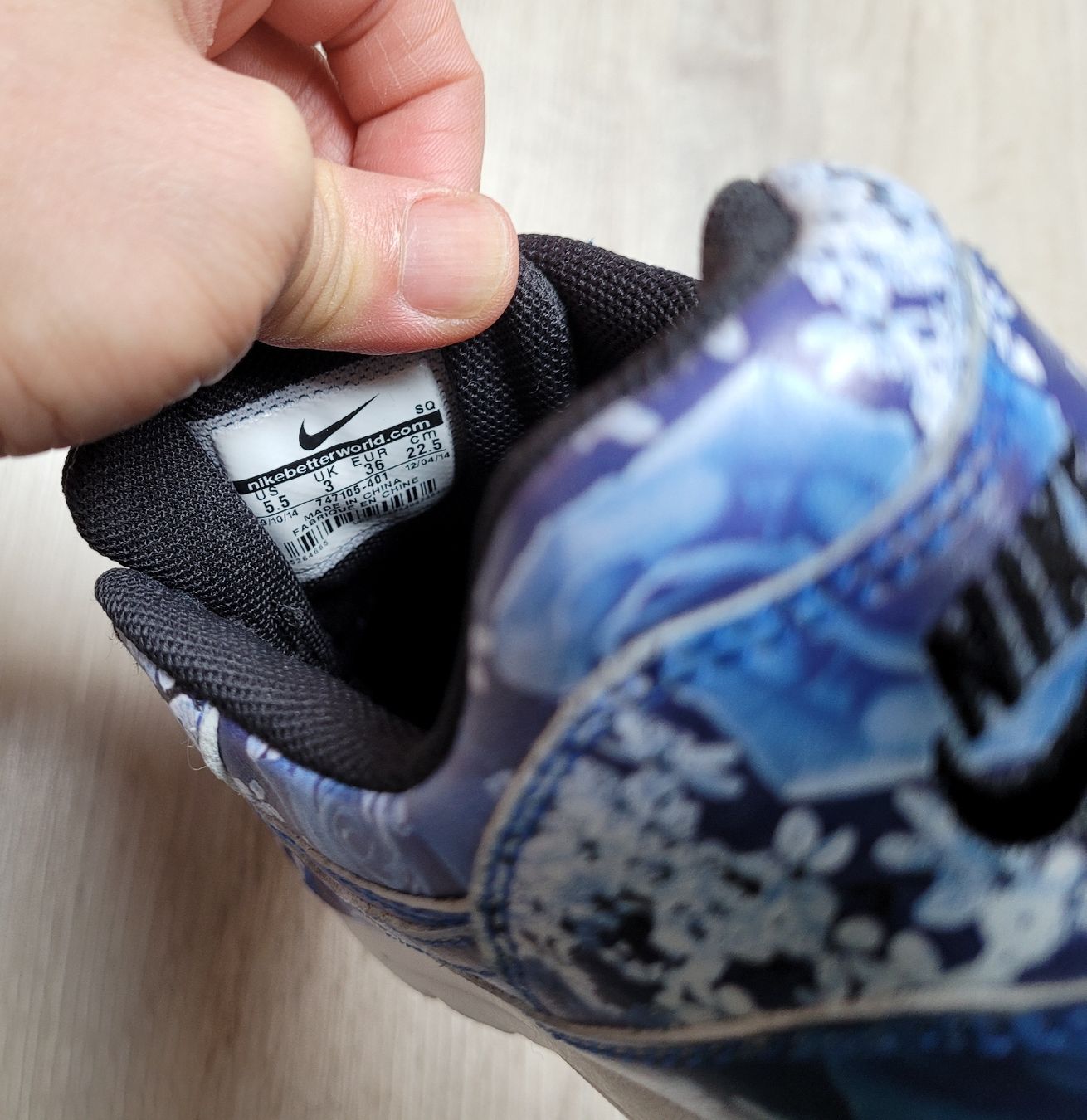 Nike Herrenschuhe: Nike Air Max 1 Tokyo Gr.36 Blumenmuster – Gebraucht aus Münchenstein von sun_mx9b 4