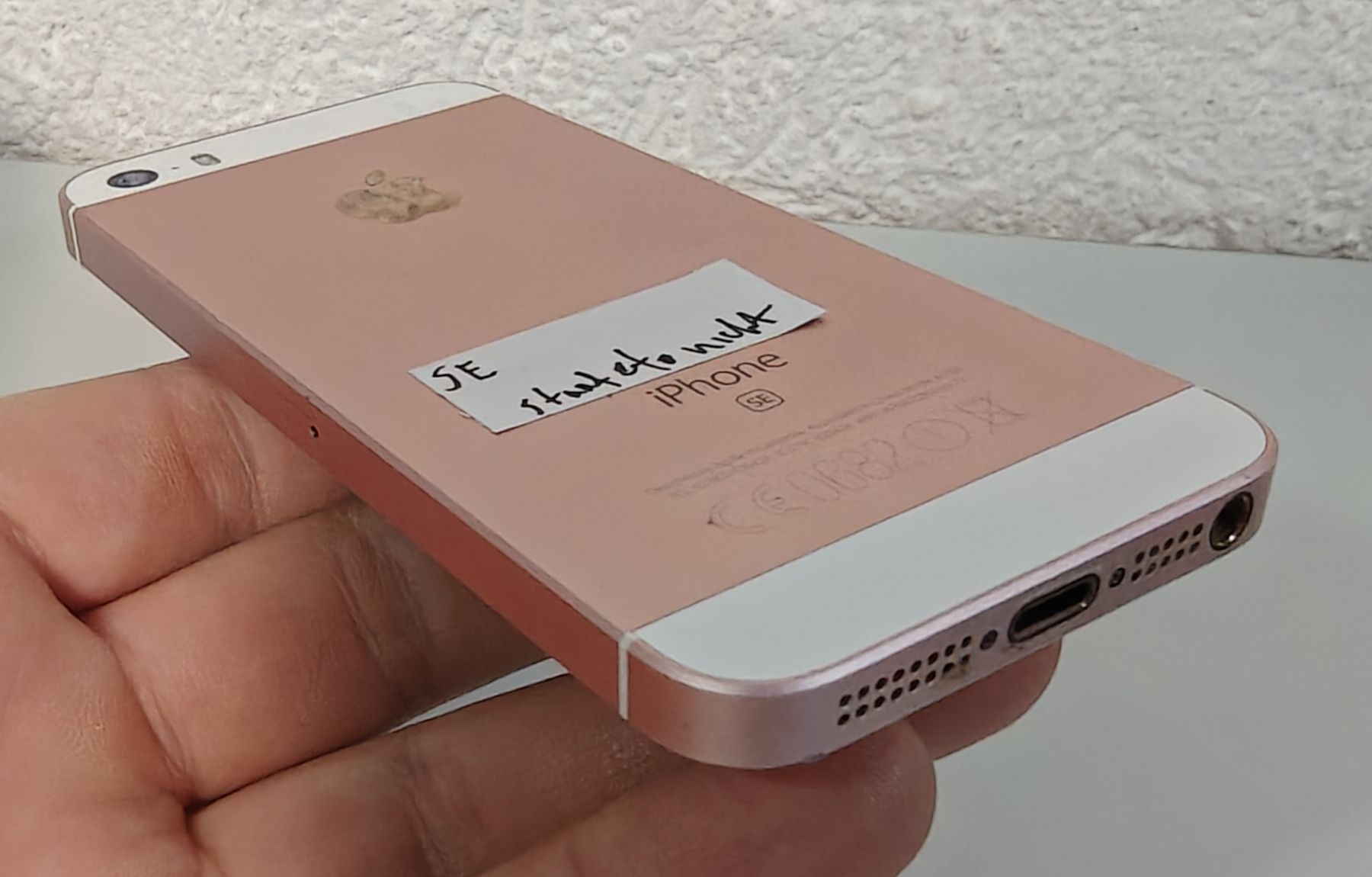 Apple Handys / Smartphones: iPhone SE – Gebraucht aus Ehrendingen von Rocky985 2
