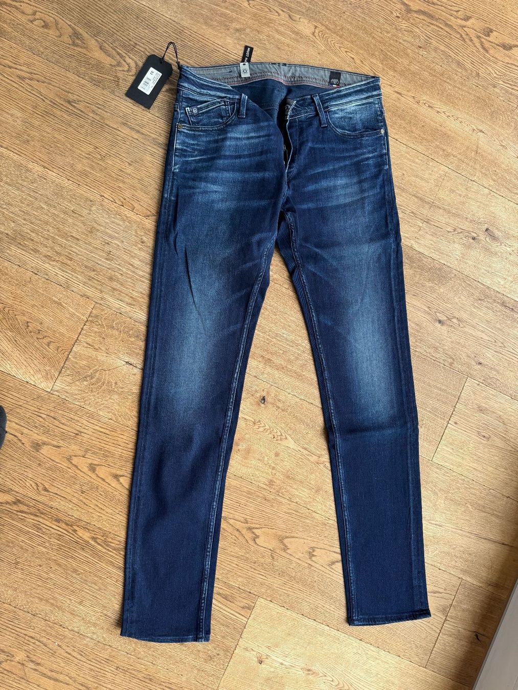 Le Temps Des Cerises Jeans: Jeans, Temps des Crises //NEU// 32 – Nuovo (secondo la descrizione) da Stettfurt venduto da outlet72